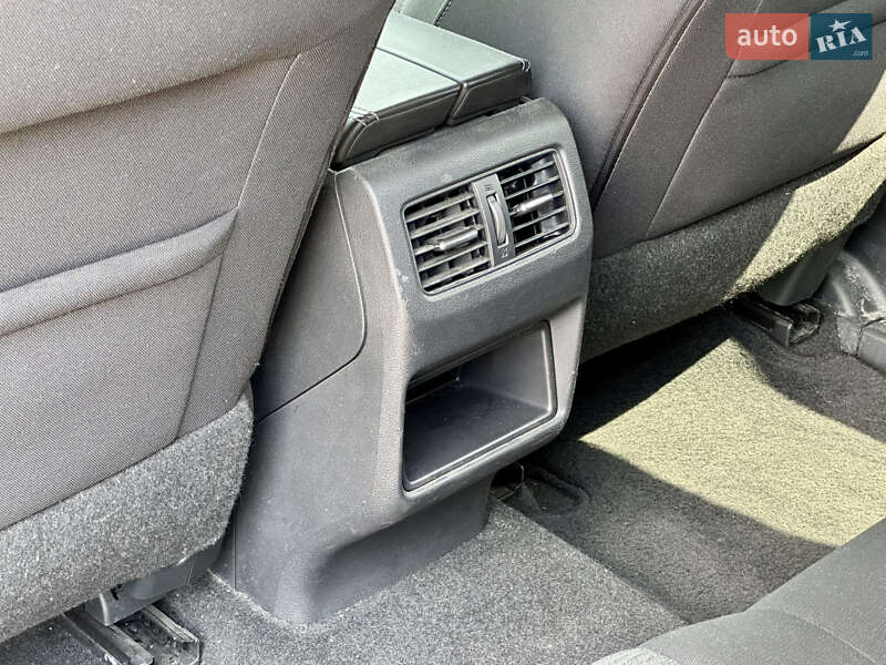Внедорожник / Кроссовер Nissan Rogue 2021 в Киеве