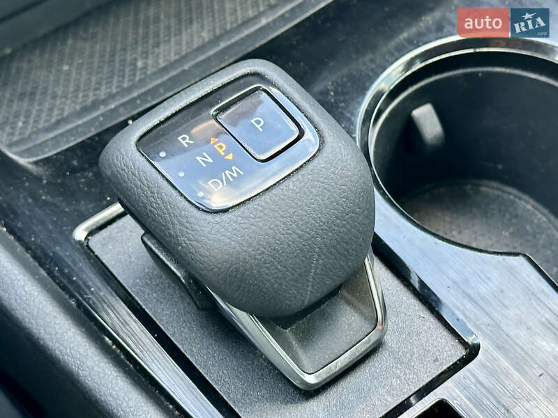 Внедорожник / Кроссовер Nissan Rogue 2021 в Киеве