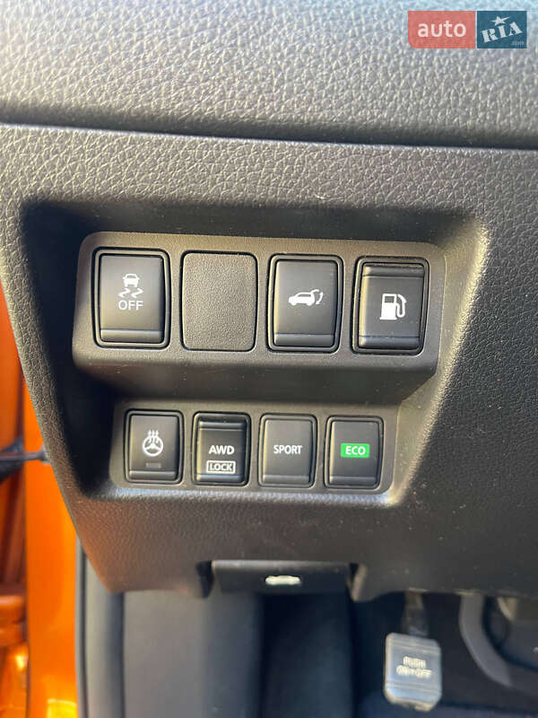 Внедорожник / Кроссовер Nissan Rogue 2018 в Кропивницком