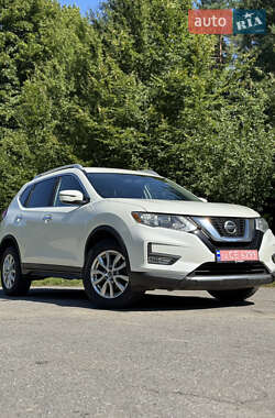 Позашляховик / Кросовер Nissan Rogue 2018 в Деражні