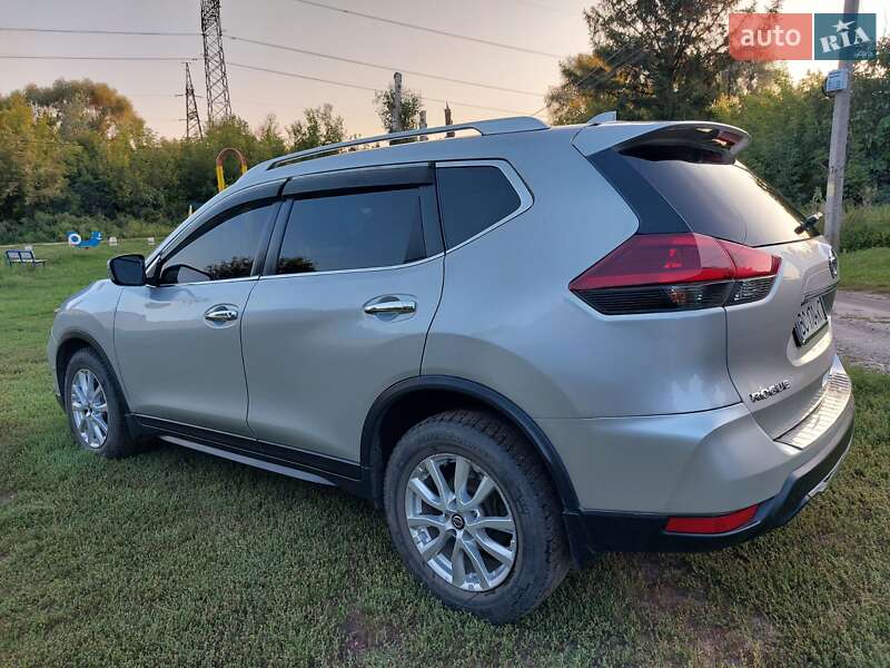 Внедорожник / Кроссовер Nissan Rogue 2018 в Харькове