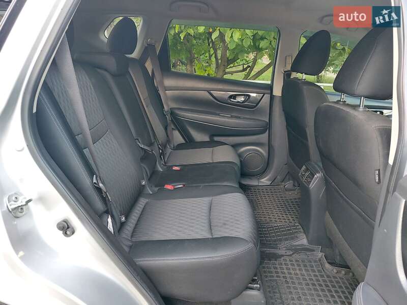 Внедорожник / Кроссовер Nissan Rogue 2018 в Харькове