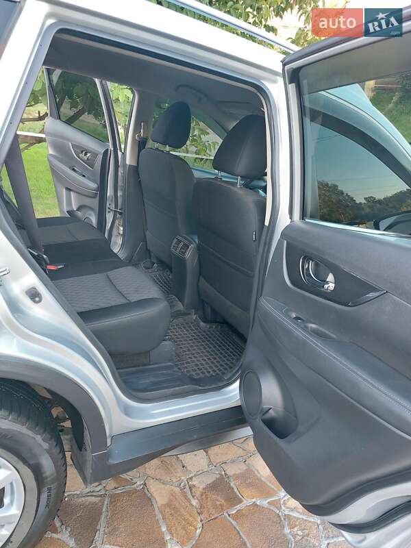 Внедорожник / Кроссовер Nissan Rogue 2018 в Харькове