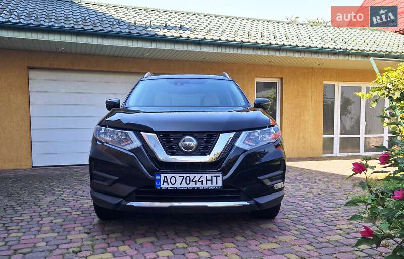 Позашляховик / Кросовер Nissan Rogue 2019 в Ужгороді