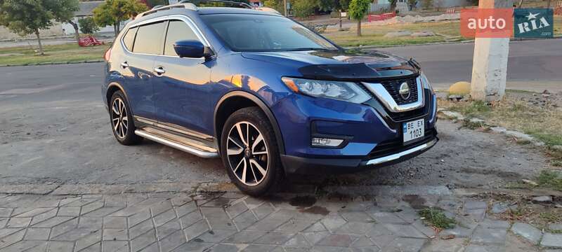 Позашляховик / Кросовер Nissan Rogue 2018 в Миколаєві
