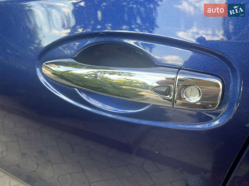 Внедорожник / Кроссовер Nissan Rogue 2017 в Ирпене