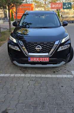 Внедорожник / Кроссовер Nissan Rogue 2023 в Ровно