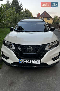 Внедорожник / Кроссовер Nissan Rogue 2018 в Львове