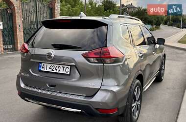 Позашляховик / Кросовер Nissan Rogue 2019 в 
