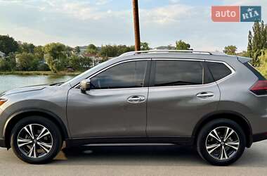 Позашляховик / Кросовер Nissan Rogue 2019 в 
