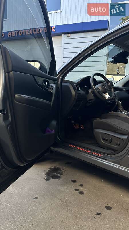 Позашляховик / Кросовер Nissan Rogue 2019 в Одесі
