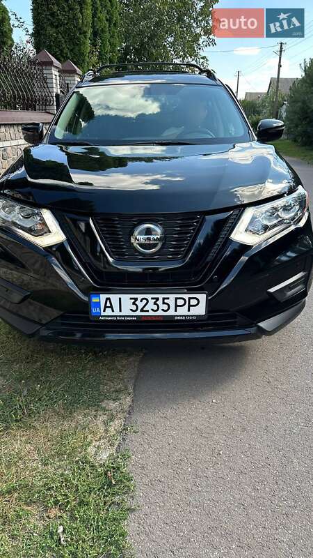 Позашляховик / Кросовер Nissan Rogue 2018 в Вишневому фото 2 Позашляховик / Кросовер Nissan Rogue 2018 в Вишневому