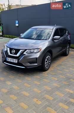 Внедорожник / Кроссовер Nissan Rogue 2016 в Виннице