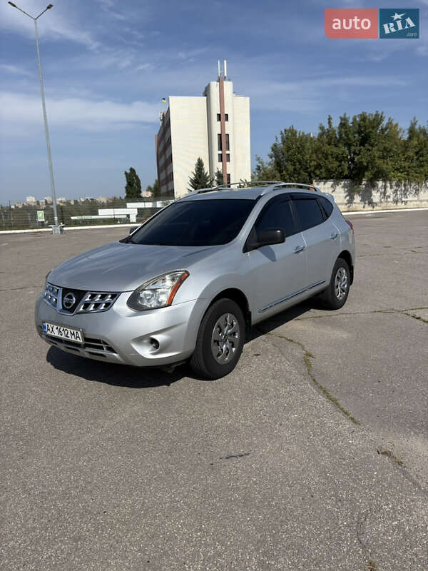 Внедорожник / Кроссовер Nissan Rogue 2014 в 