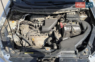 Внедорожник / Кроссовер Nissan Rogue 2014 в 