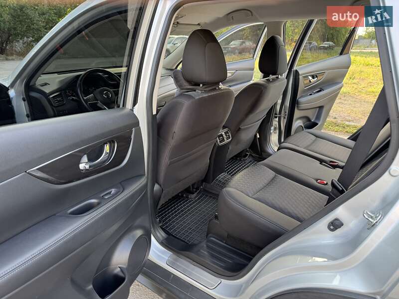 Внедорожник / Кроссовер Nissan Rogue 2019 в Днепре