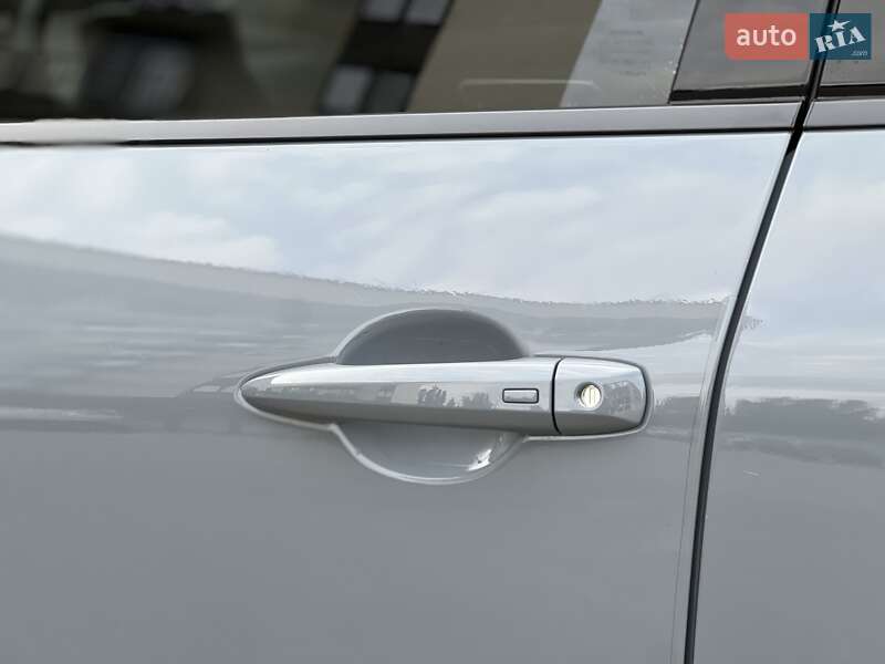 Внедорожник / Кроссовер Nissan Rogue 2023 в Ужгороде