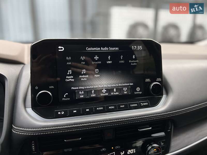 Внедорожник / Кроссовер Nissan Rogue 2023 в Ужгороде