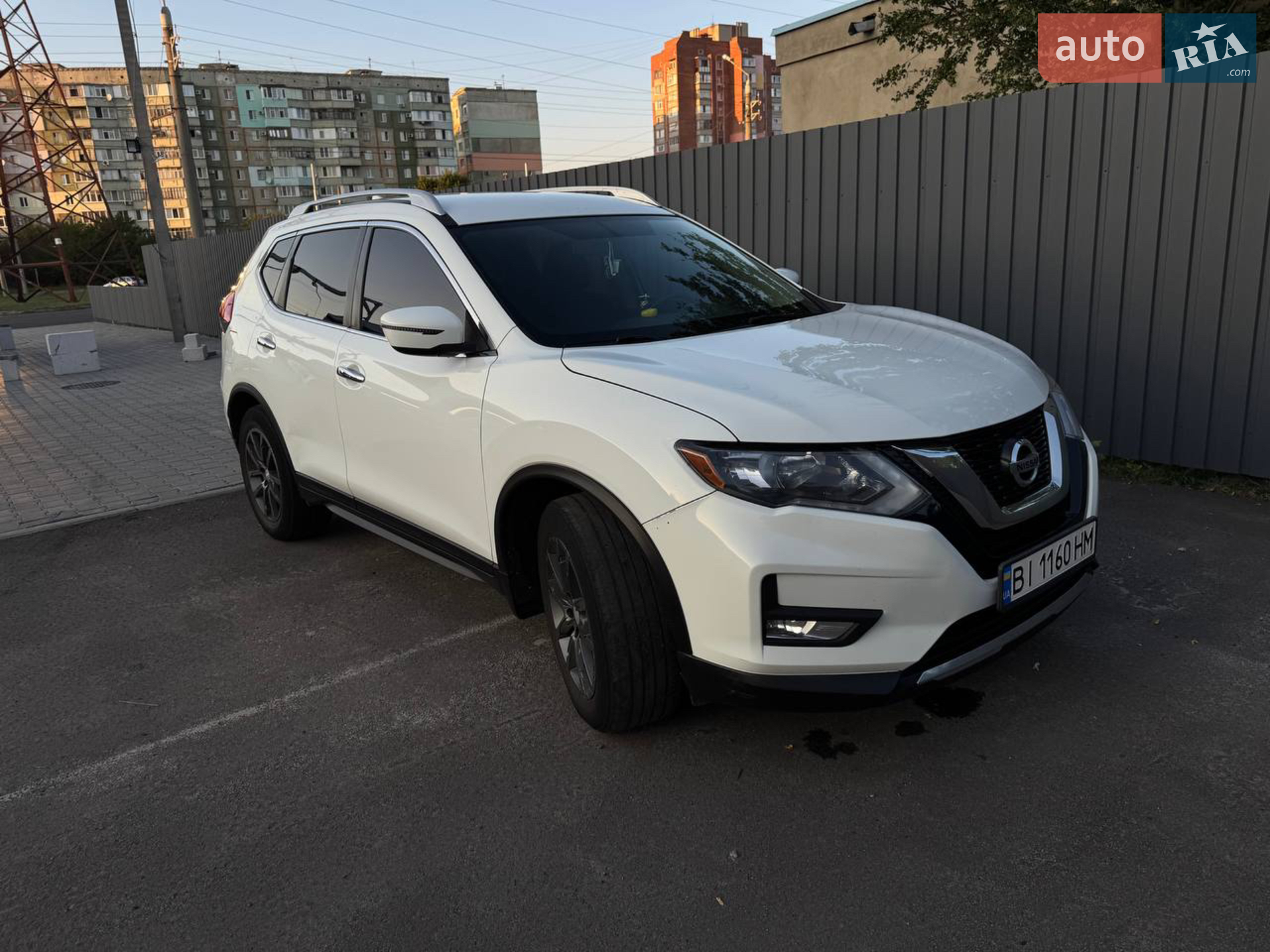 2017 Nissan Rogue - фото 1