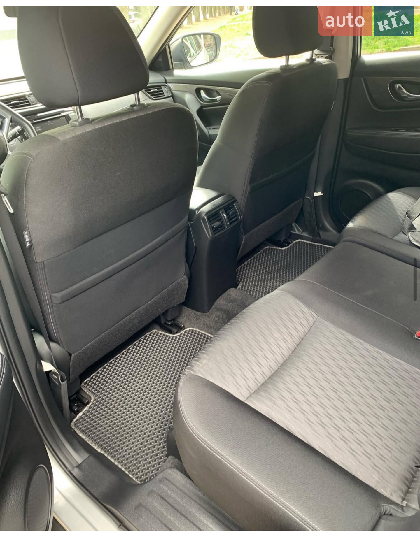 2018 Nissan Rogue - мініатюра 15