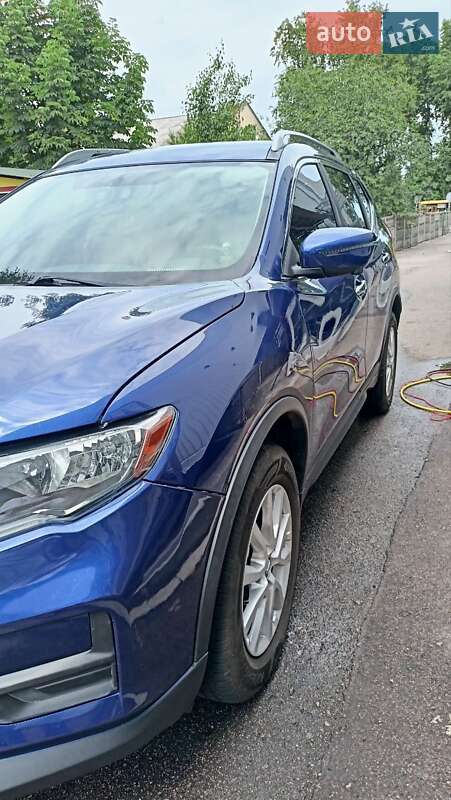 Позашляховик / Кросовер Nissan Rogue 2018 в Ніжині