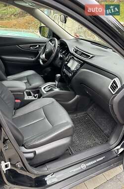 Позашляховик / Кросовер Nissan Rogue 2014 в 