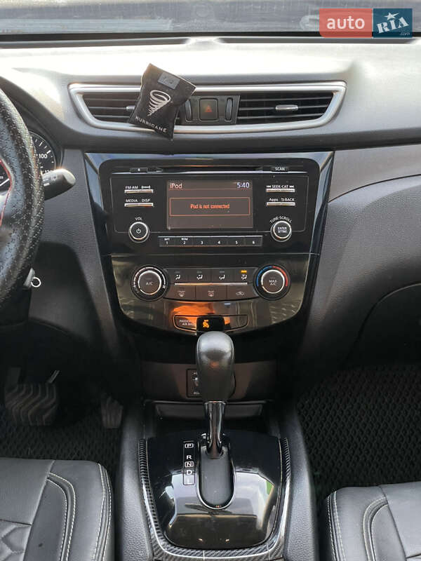 Внедорожник / Кроссовер Nissan Rogue 2016 в Одессе