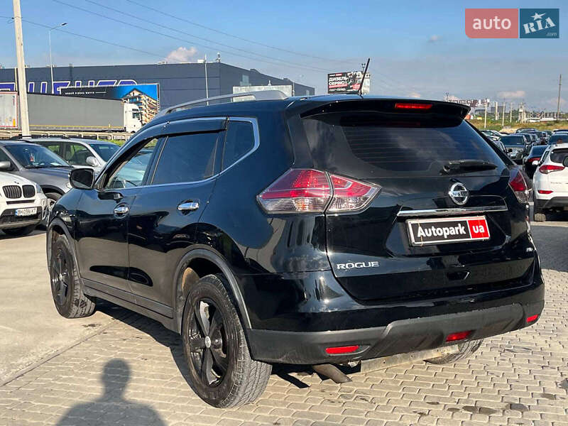 Внедорожник / Кроссовер Nissan Rogue 2015 в Львове