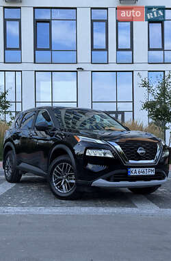 Внедорожник / Кроссовер Nissan Rogue 2022 в Киеве
