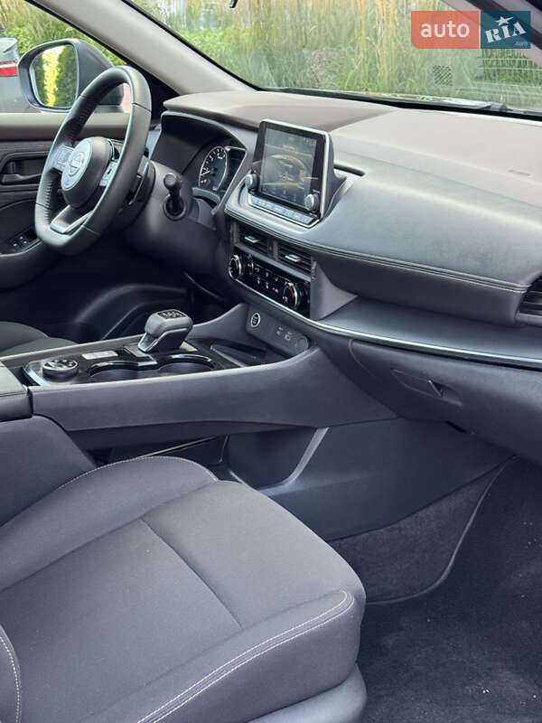 Внедорожник / Кроссовер Nissan Rogue 2022 в Киеве