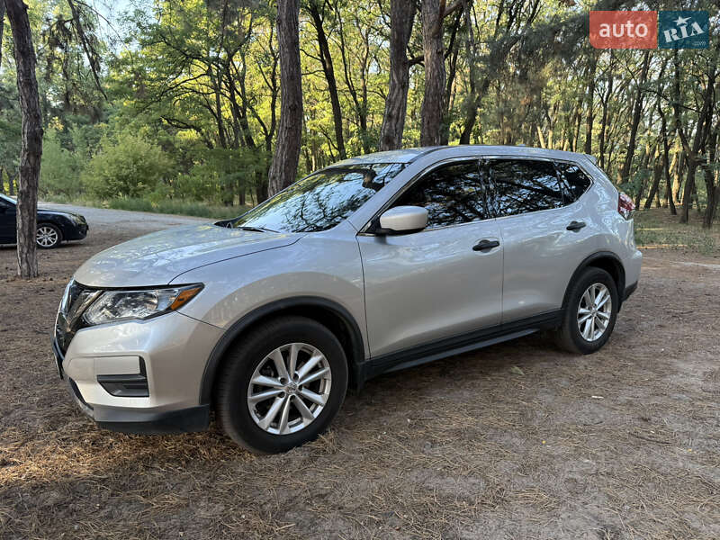 Позашляховик / Кросовер Nissan Rogue 2017 в Дніпрі фото 2 Позашляховик / Кросовер Nissan Rogue 2017 в Дніпрі