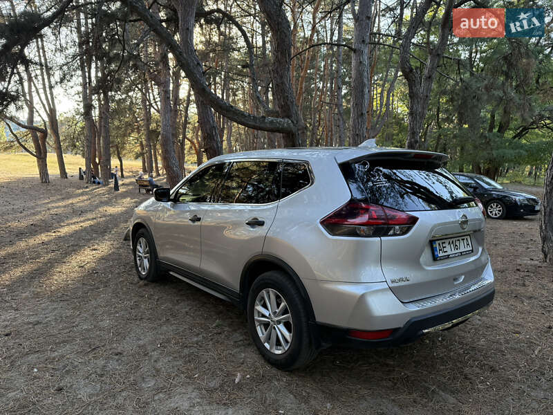 Позашляховик / Кросовер Nissan Rogue 2017 в Дніпрі фото 3 Позашляховик / Кросовер Nissan Rogue 2017 в Дніпрі
