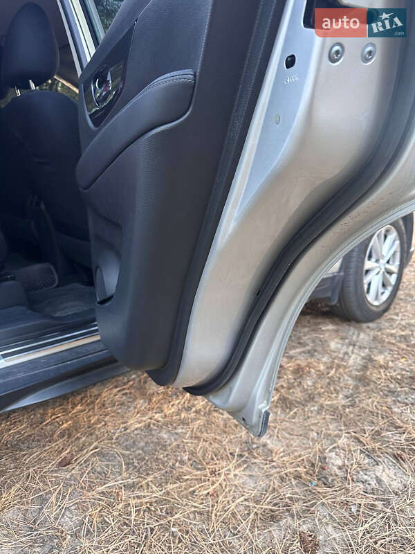 Позашляховик / Кросовер Nissan Rogue 2017 в Дніпрі фото 21 Позашляховик / Кросовер Nissan Rogue 2017 в Дніпрі