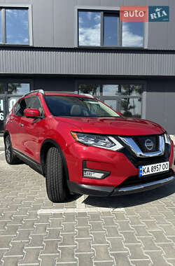 Позашляховик / Кросовер Nissan Rogue 2017 в Києві