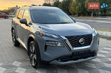 Внедорожник / Кроссовер Nissan Rogue 2021 в Киеве