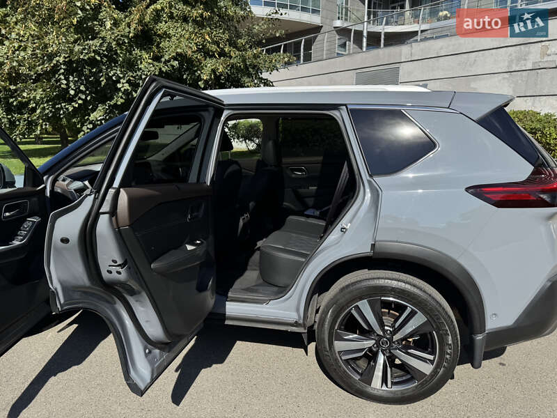 Позашляховик / Кросовер Nissan Rogue 2021 в Києві