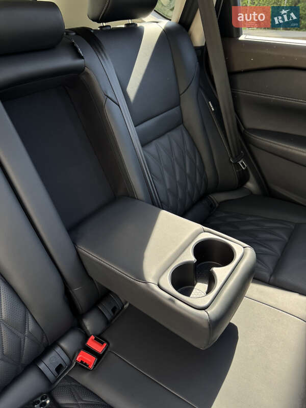 Позашляховик / Кросовер Nissan Rogue 2021 в Києві