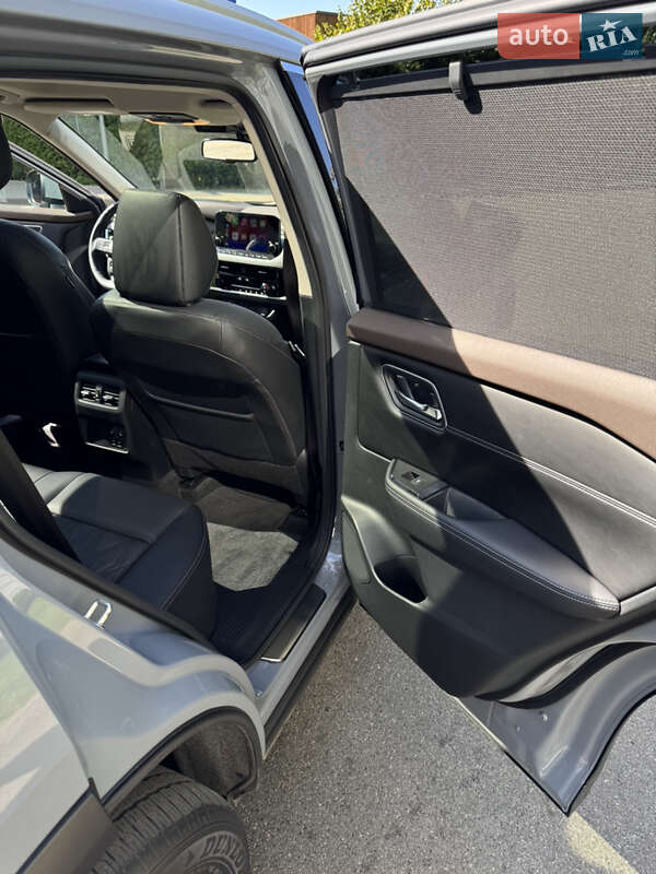 Позашляховик / Кросовер Nissan Rogue 2021 в Києві