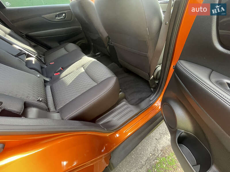 Внедорожник / Кроссовер Nissan Rogue 2019 в Днепре