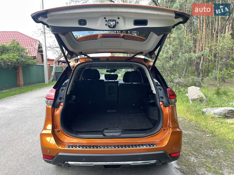 Внедорожник / Кроссовер Nissan Rogue 2019 в Днепре