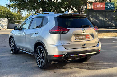 Внедорожник / Кроссовер Nissan Rogue 2019 в 