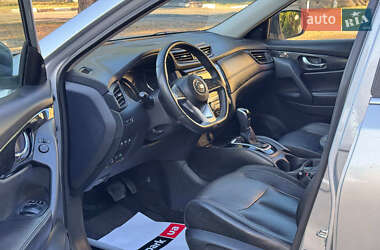 Внедорожник / Кроссовер Nissan Rogue 2019 в 