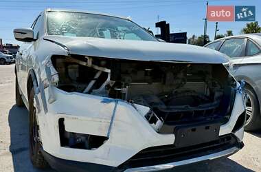 Внедорожник / Кроссовер Nissan Rogue 2017 в Киеве