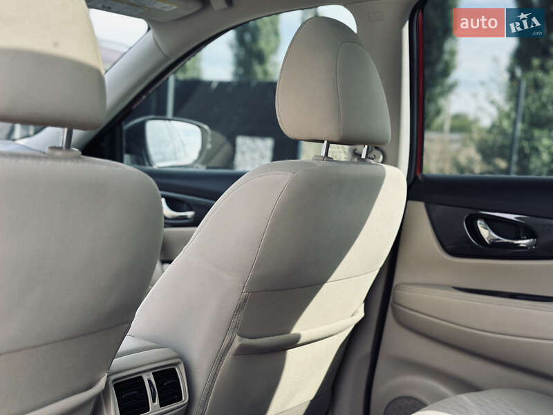 Позашляховик / Кросовер Nissan Rogue 2019 в Кременчуці