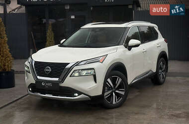 Позашляховик / Кросовер Nissan Rogue 2022 в Києві