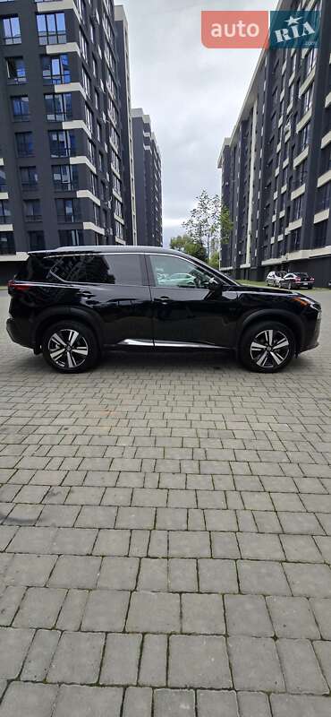 Внедорожник / Кроссовер Nissan Rogue 2020 в Ивано-Франковске