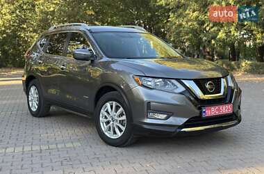 Внедорожник / Кроссовер Nissan Rogue 2018 в Миргороде