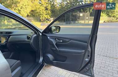 Внедорожник / Кроссовер Nissan Rogue 2018 в 