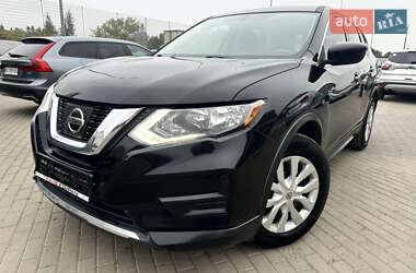 Внедорожник / Кроссовер Nissan Rogue 2017 в Львове