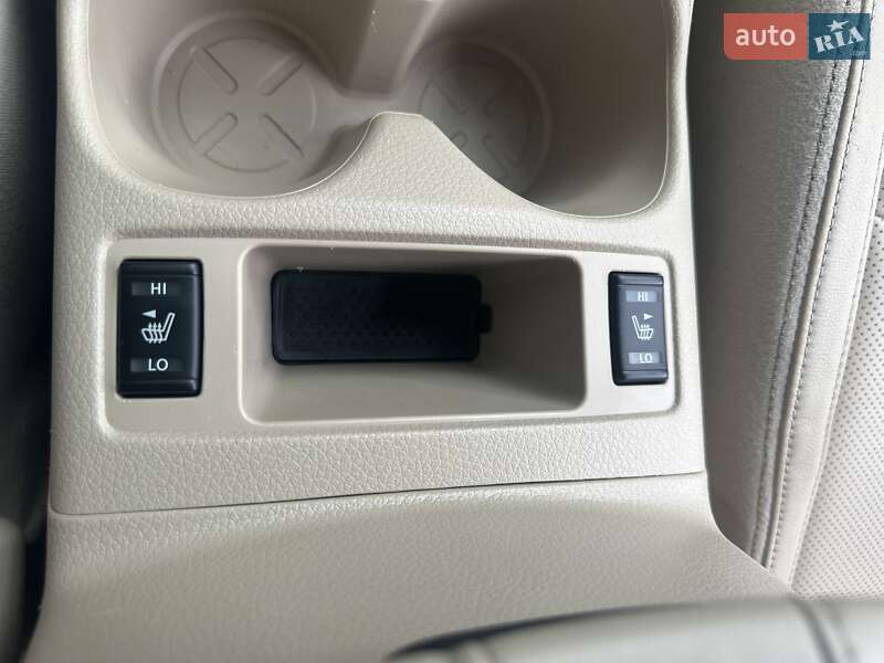 Позашляховик / Кросовер Nissan Rogue 2017 в Харкові